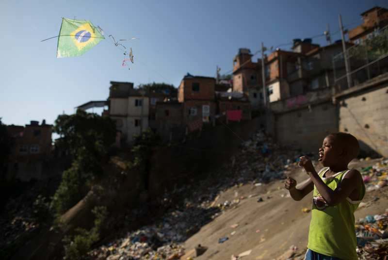 Illustration for article titled Gallery: In The Shadow Of Rio's Maracana Stadium